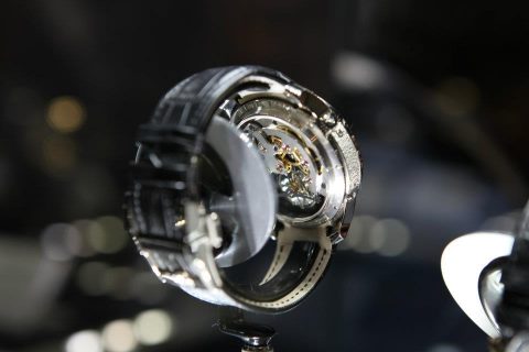 salon des belles montres 2011 Paris carrousel du Louvre ©AMB prod