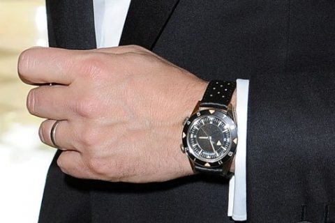 Jaeger Lecoultre Memovox tribute to deep sea JLC portée par jean dujardin pour les oscars