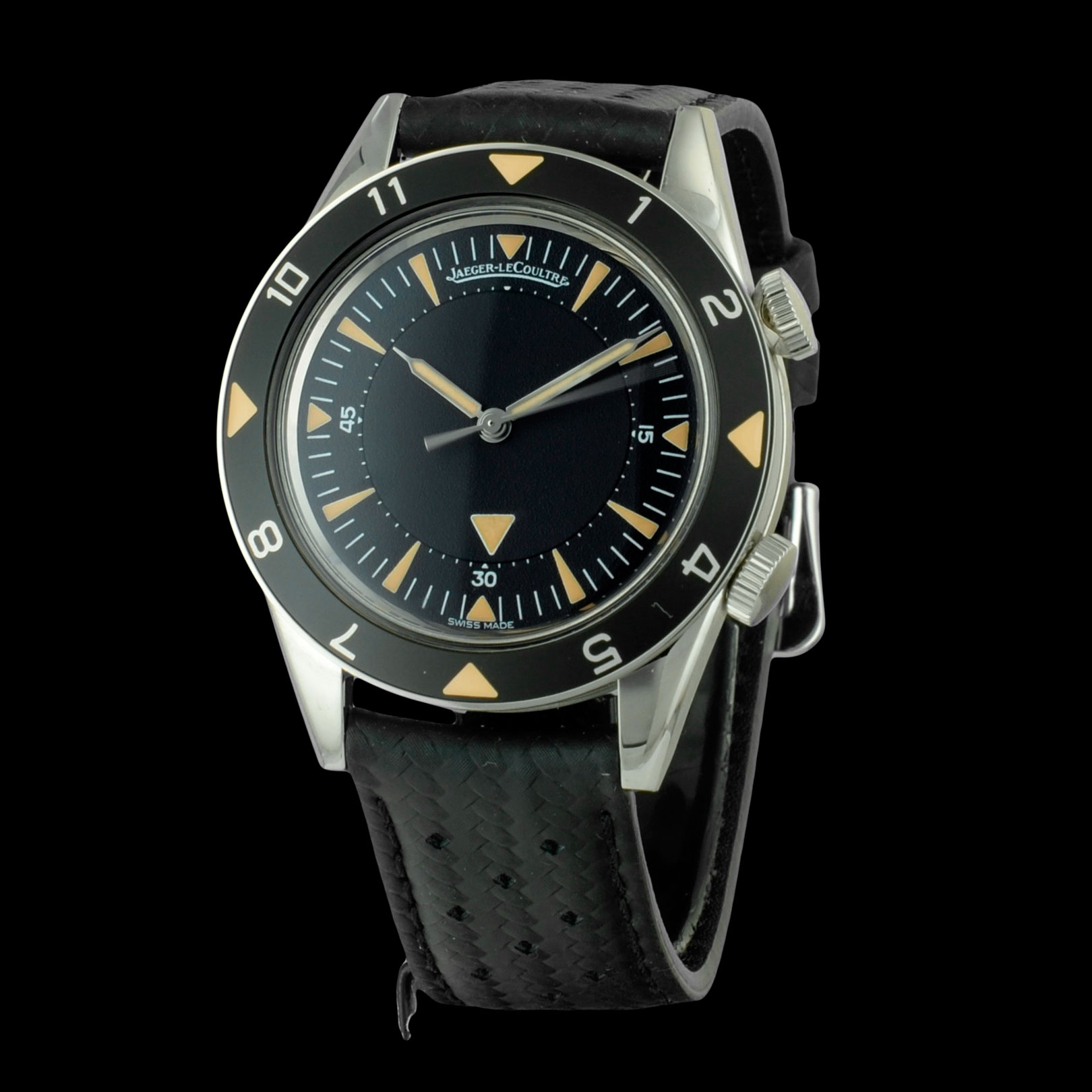 zoom_1-montre-JAEGER-LECOULTRE-Memovox-Tribute-to-Deepsea-Edition-Europe-18570