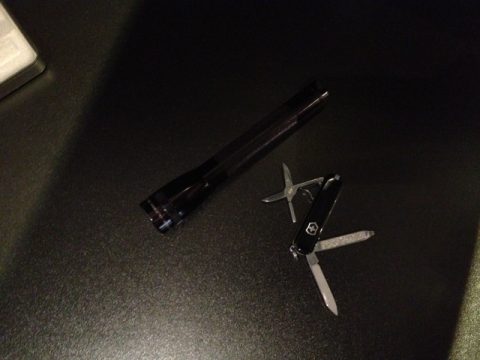 écrin maglite et victorinox cadeau parrainage cresus
