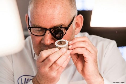 Patrimoine-horloger-suisse-atelier-initiation-horlogerie_@Jura_et_Trois_Lacs