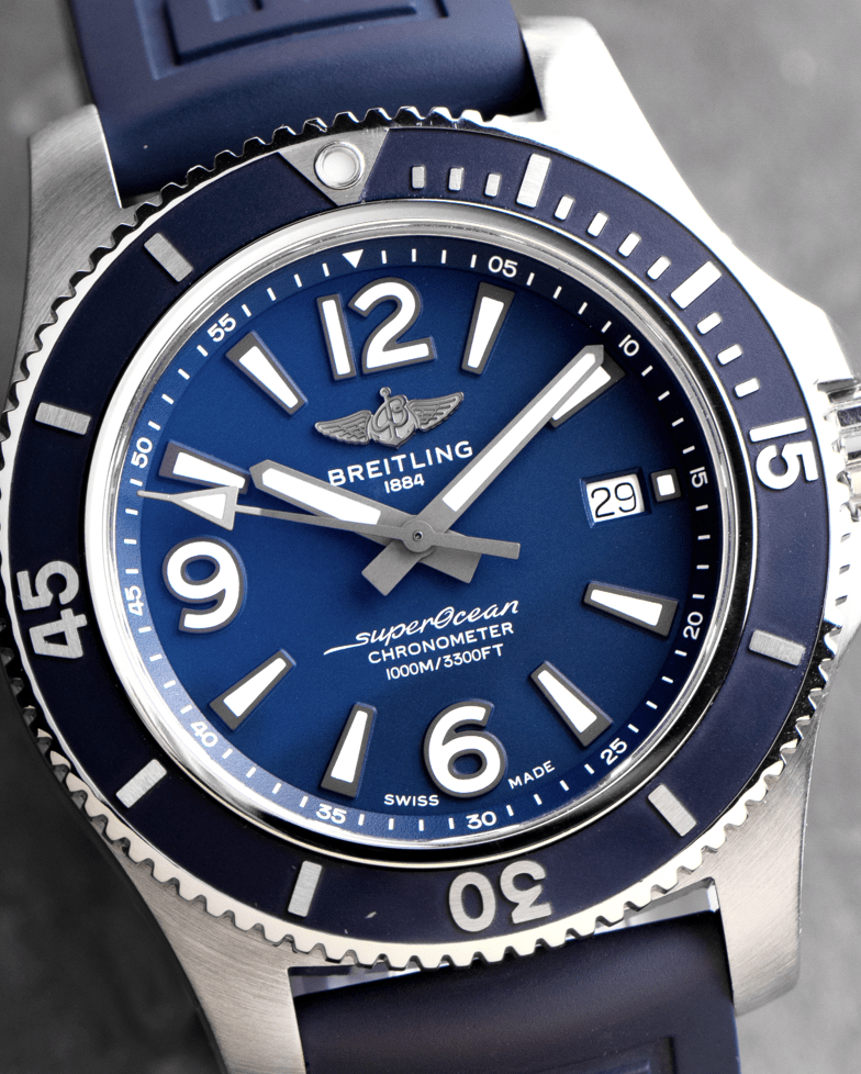 La montre Breitling SuperOcean : élégance et performance sous-marine